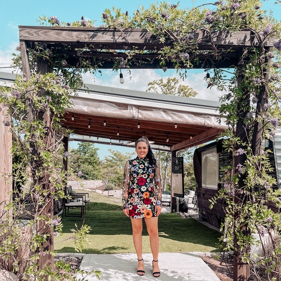 Meet your Posher, Carson - Picture 1 of 1